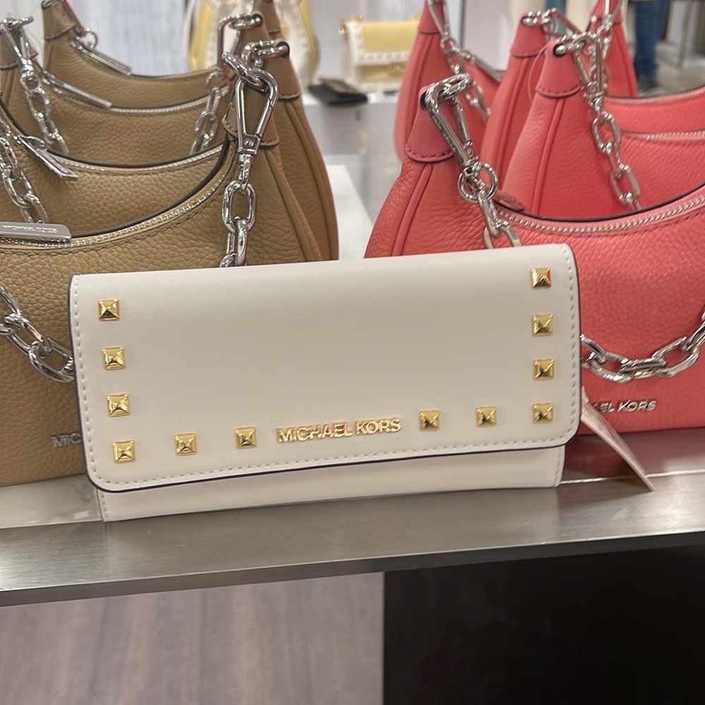MICHAEL KORS JET SET TRAVEL LADY LARGE TRIFOLD  NON-VEGAN LEATHER WALLET 

NWT - Picture 3 of 16